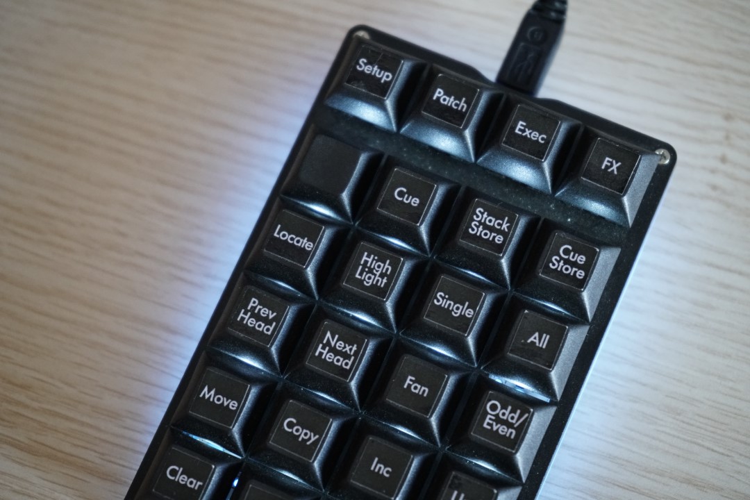 Asigna CUALQUIER función de Chamsys a una tecla